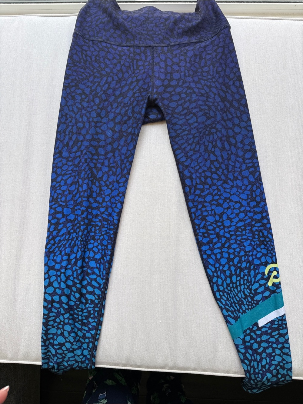Peloton Women’s Blue Gradient Leggings with Logo Accent